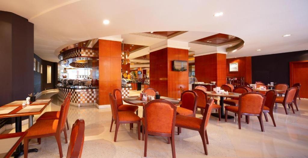 Kai Wah Plaza International Hotel Куньмін Екстер'єр фото