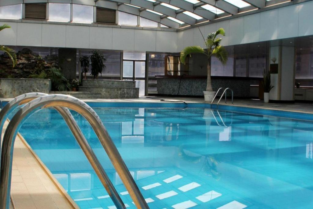 Kai Wah Plaza International Hotel Куньмін Екстер'єр фото